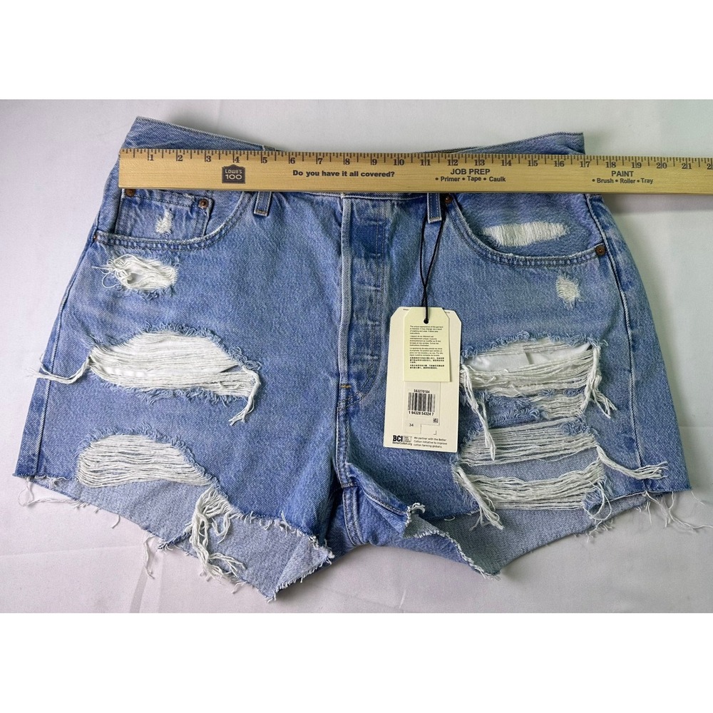 NWT Levi's Premium 501 Shorts Sz 34 Distressed Light Wash High Rise Denim Cutoff - Picture 6 of 16